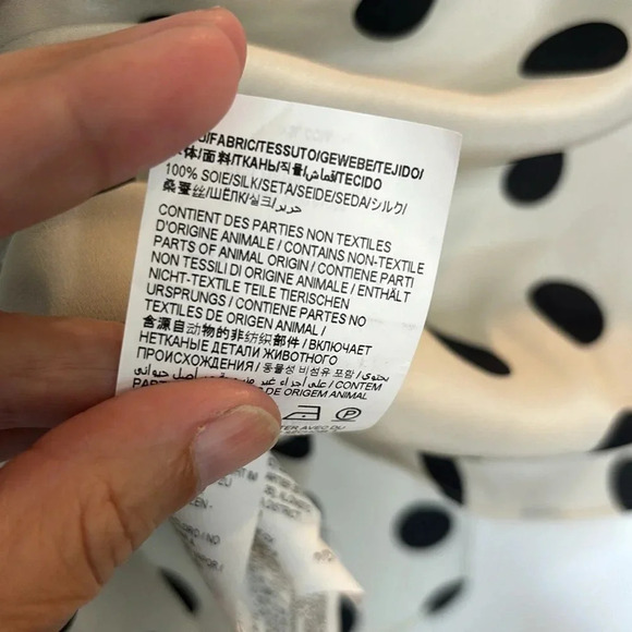 EUC SAINT LAURENT Turtleneck blouse in Craie Noir size 38 100% silk - Picture 8 of 9